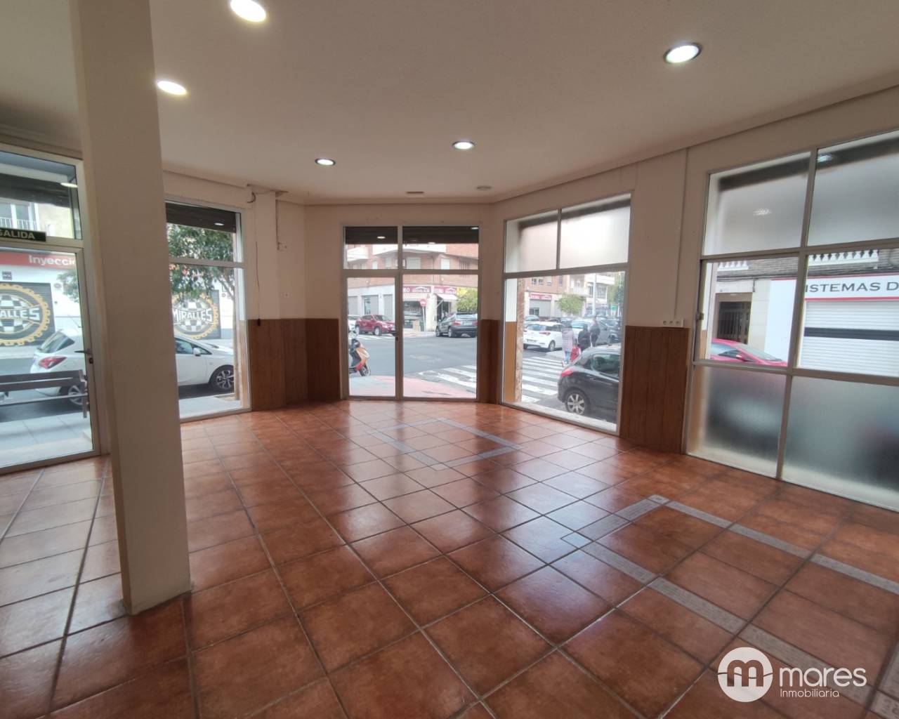 Business Premise - Sale - Elche - Plaza Obispo Siuri